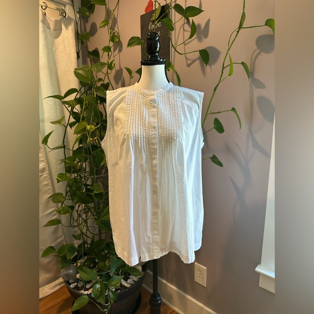 Lands' End White Button Down Sleeveless Shirt